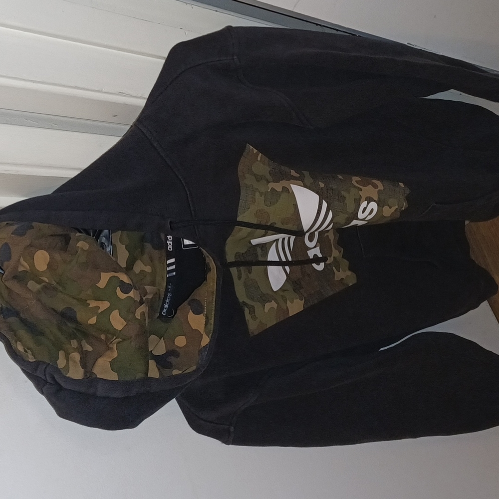 ADIDAS BUNDLE - Picture 2 of 3